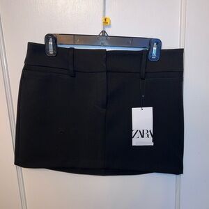 Zara low waisted black mini skirt NWT size small